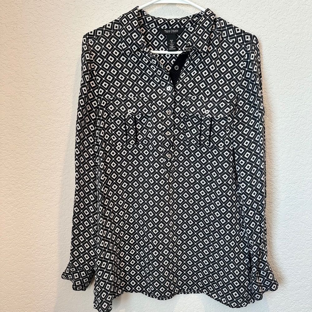 White House Black Market Black & White Diamond Print 100% Silk Popover Blouse 10